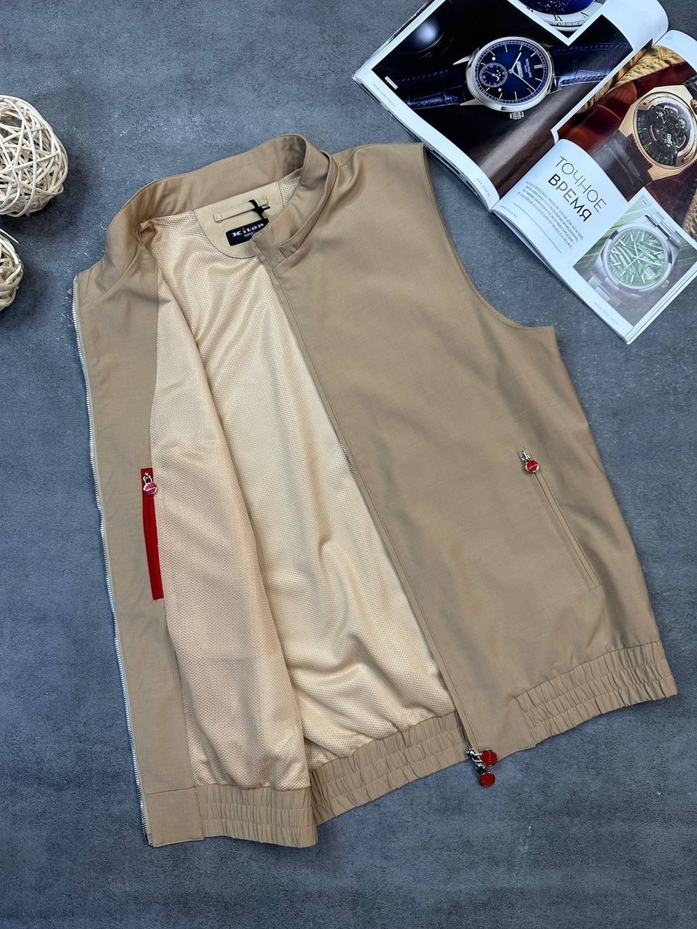 Летний костюм Kiton