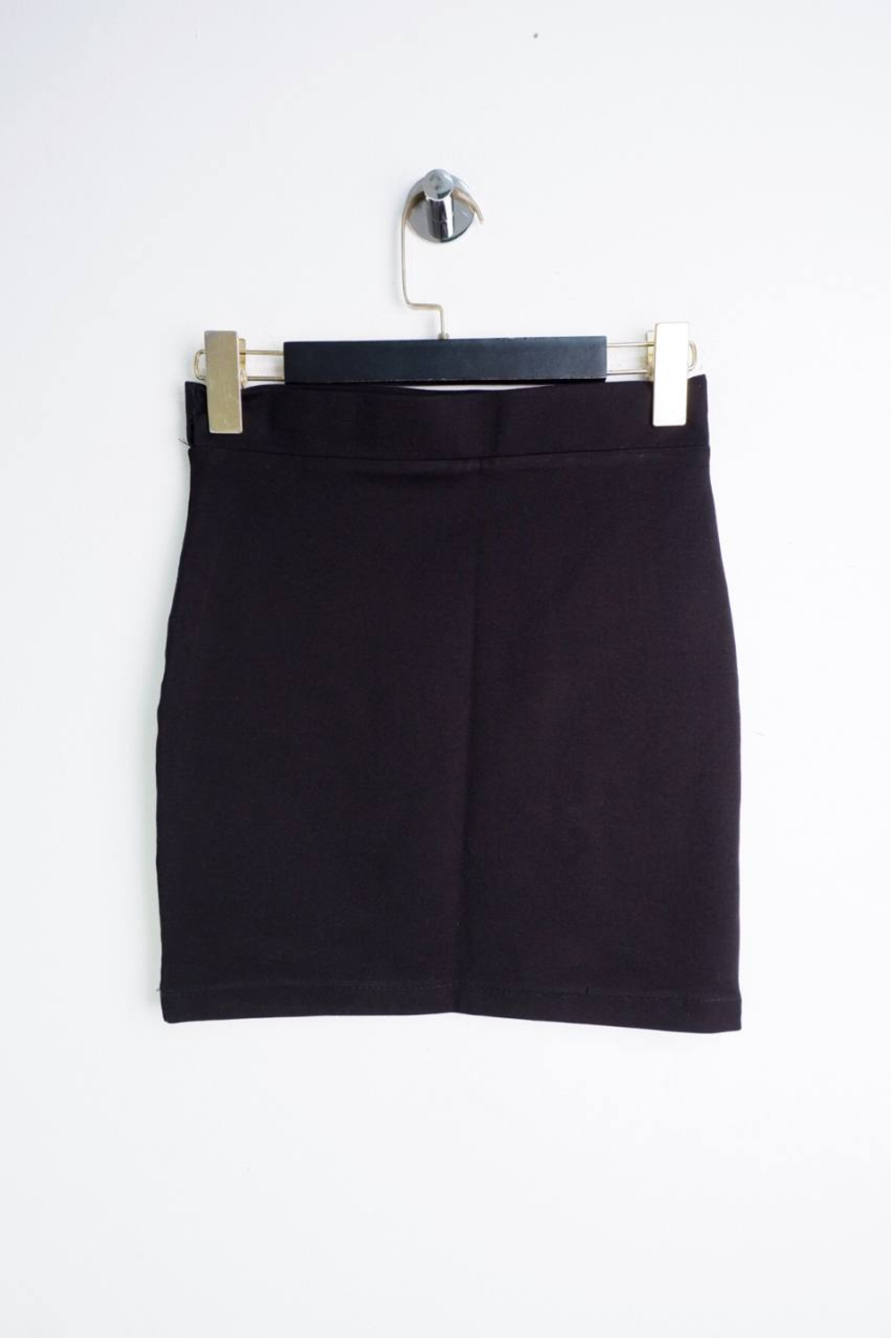 Юбка прямого кроя, визуально на 42 размер