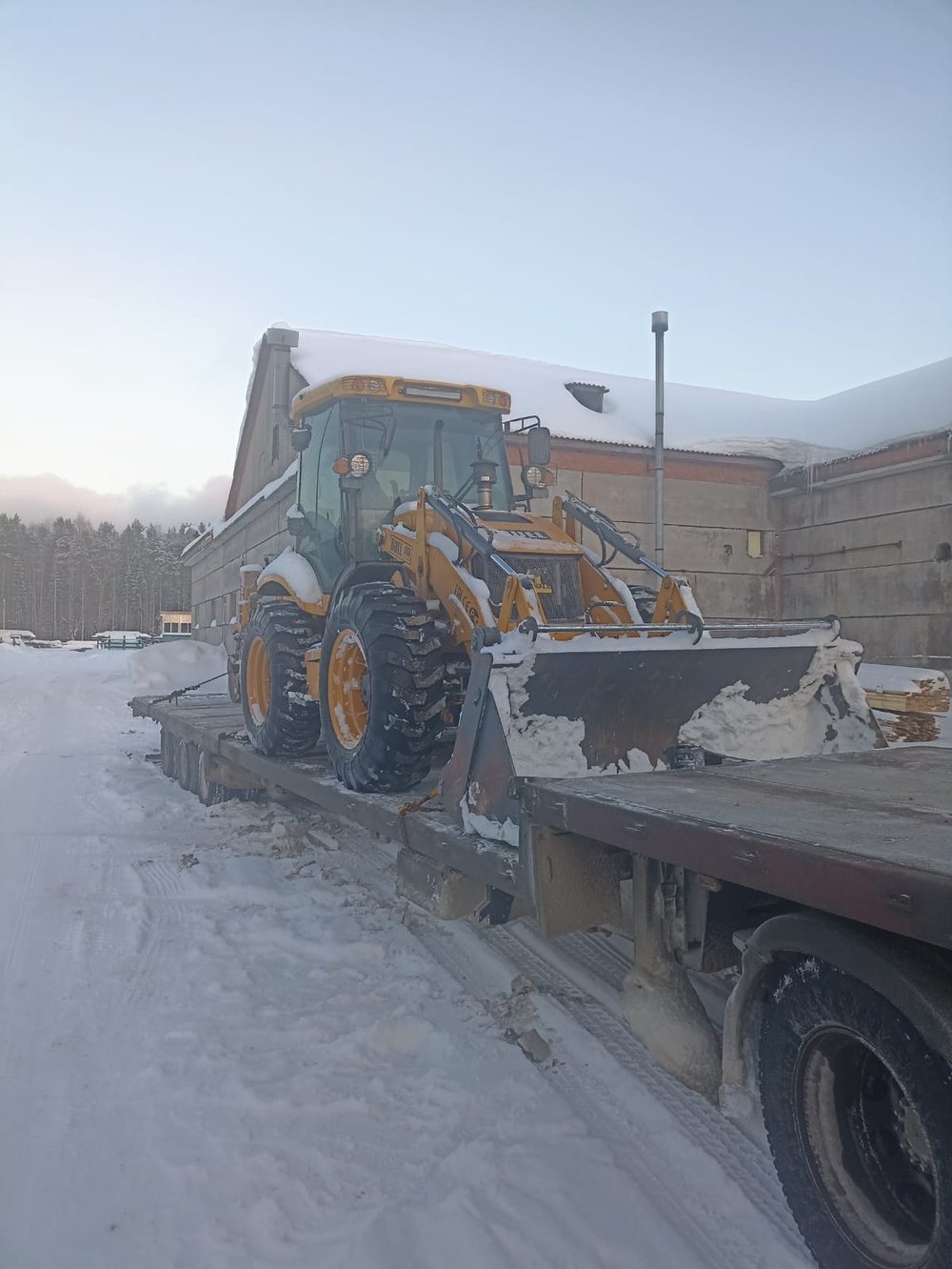 Bull 4SX Экскаватор-погрузчик 4SX-PLUS (Дизельный, 4,6 л, 116 л.с., АТ)