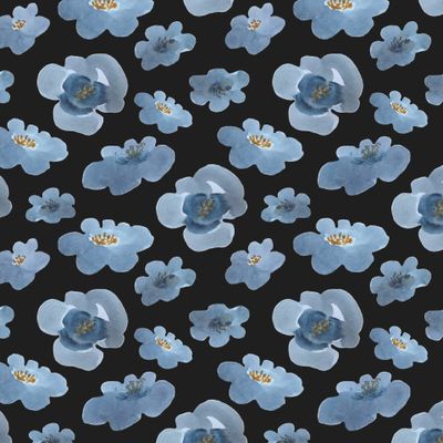 Цветочный узор на чёрном фоне