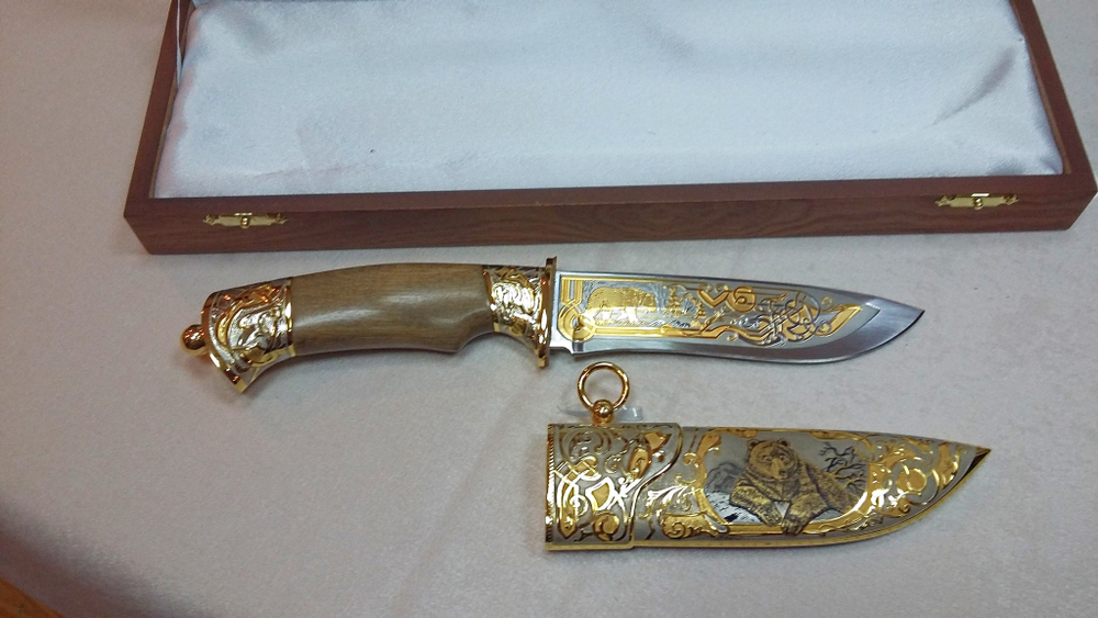 Нож украшенный  "Медведь" Златоуст