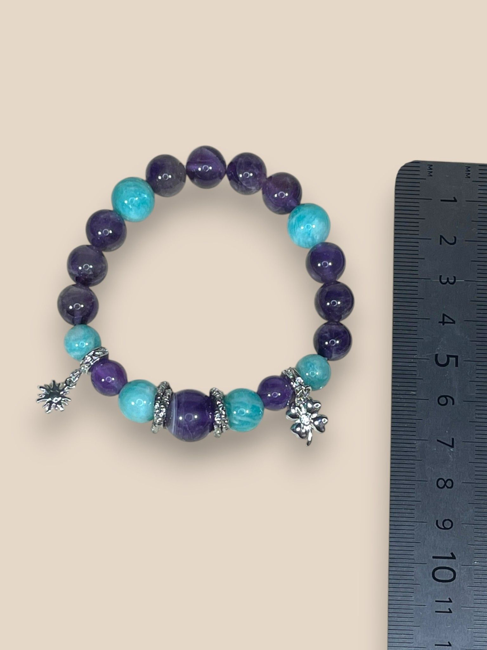 Браслет для Водолея, аметист и амазонит