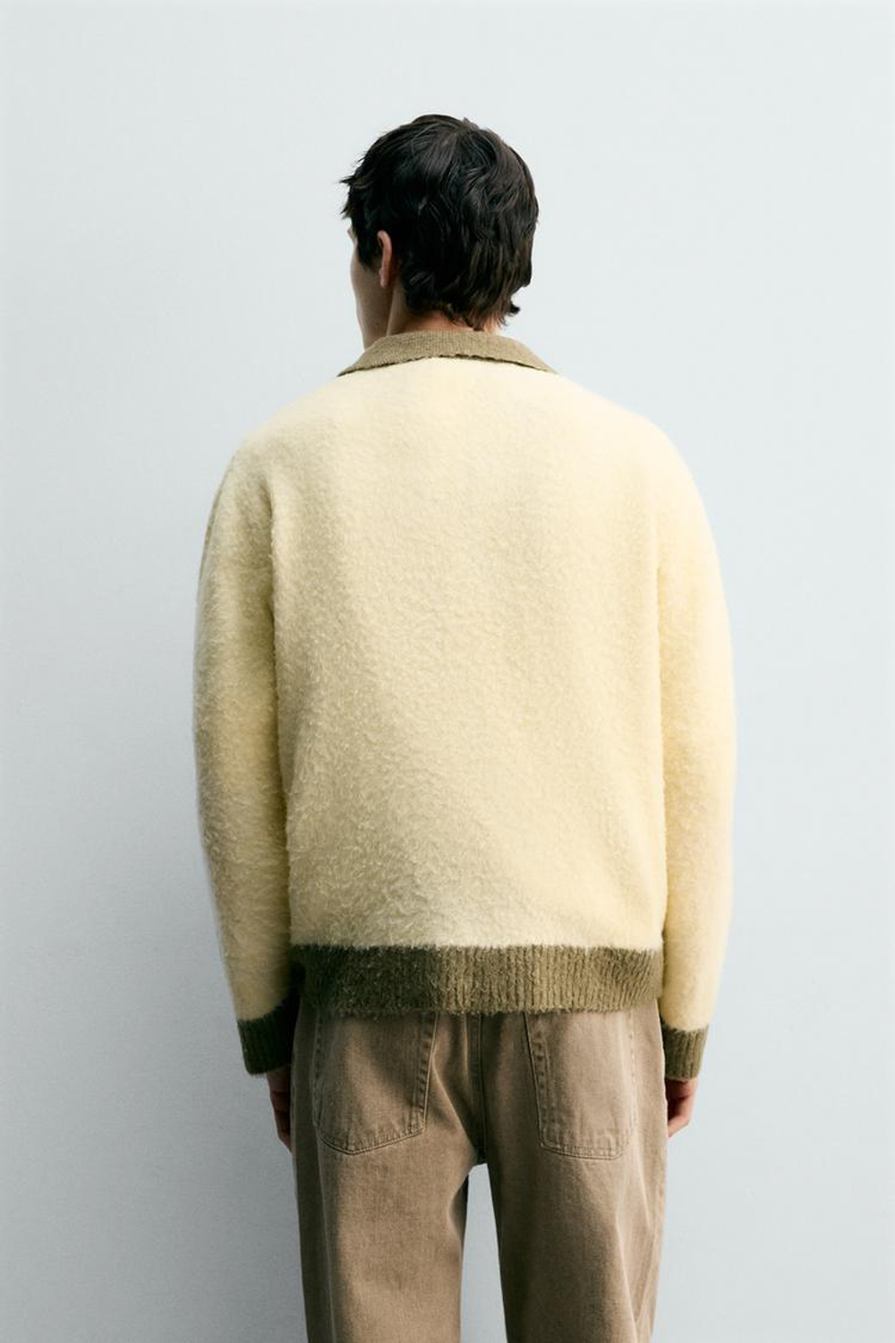 ZARA ПОЛО ИЗ ТРИКОТАЖА С КОНТРАСТНЫМИ ЭЛЕМЕНТАМИ И ШЕРСТЬЮ, ЭКРЮ