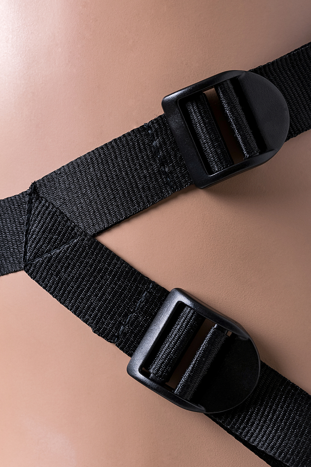 Страпон на креплении RealStick Strap-On Jax телесный 17,9 см