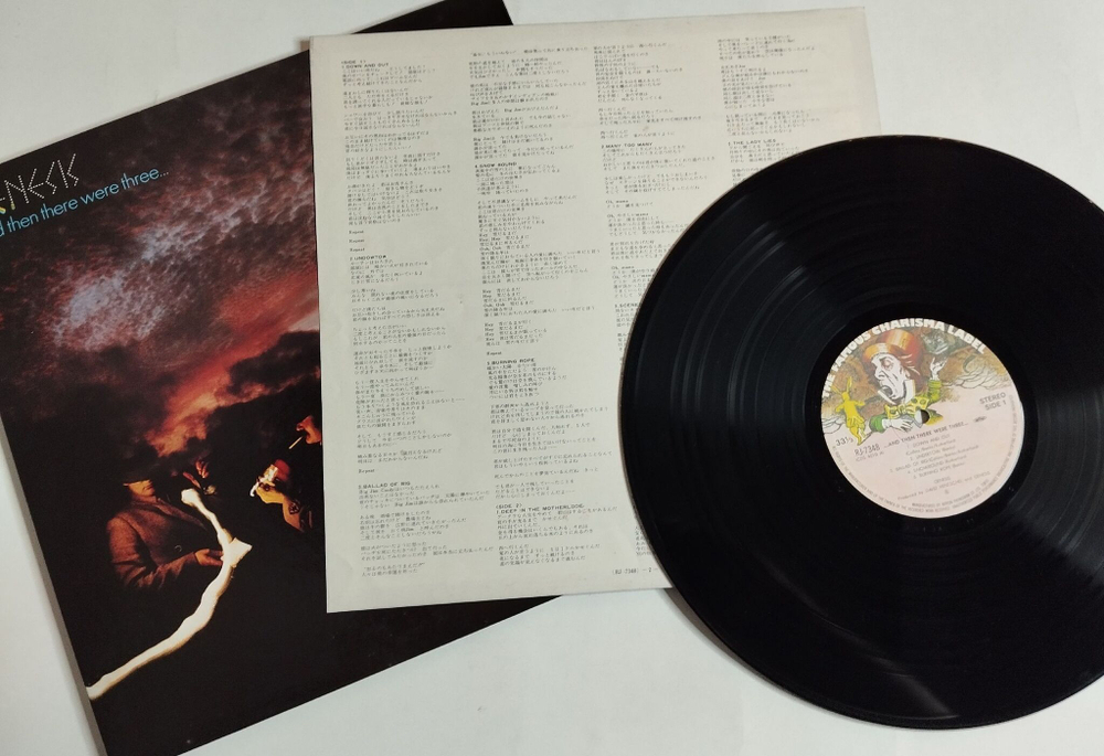 Винтажная виниловая пластинка LP Genesis And Then There Were Three (Japan 1978) (No Obi)