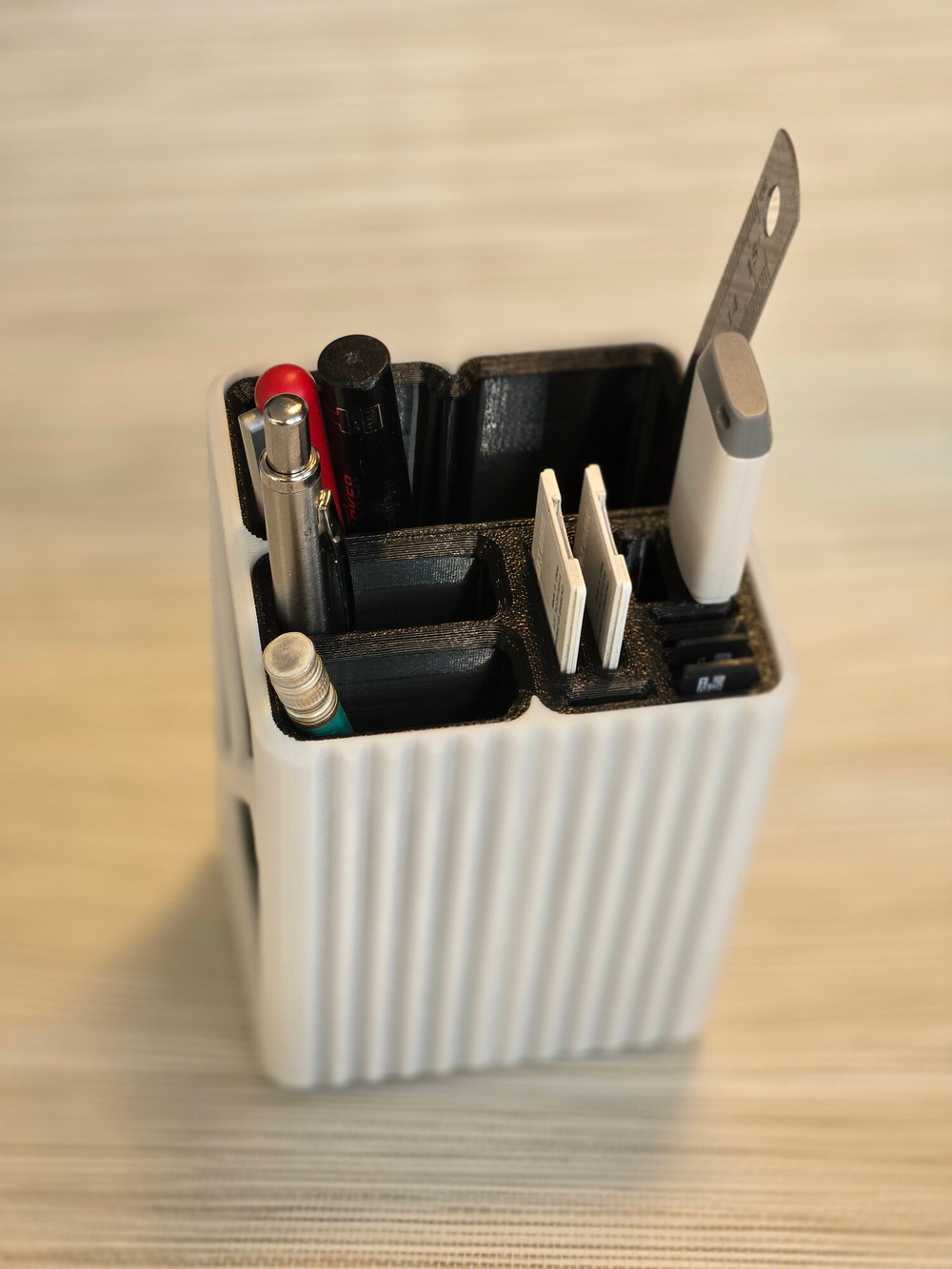 Подставка для ручек "Модулар", пластик, 3D-печать, чёрная с белым