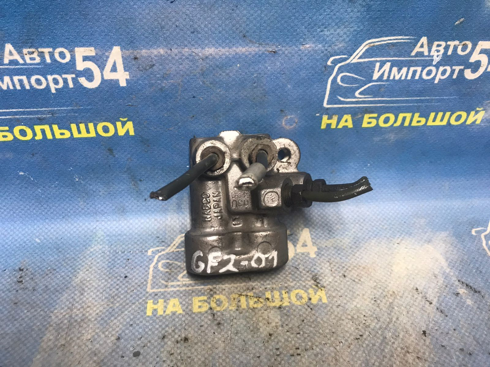 Распределитель тормозной SUBARU IMPREZA 2000