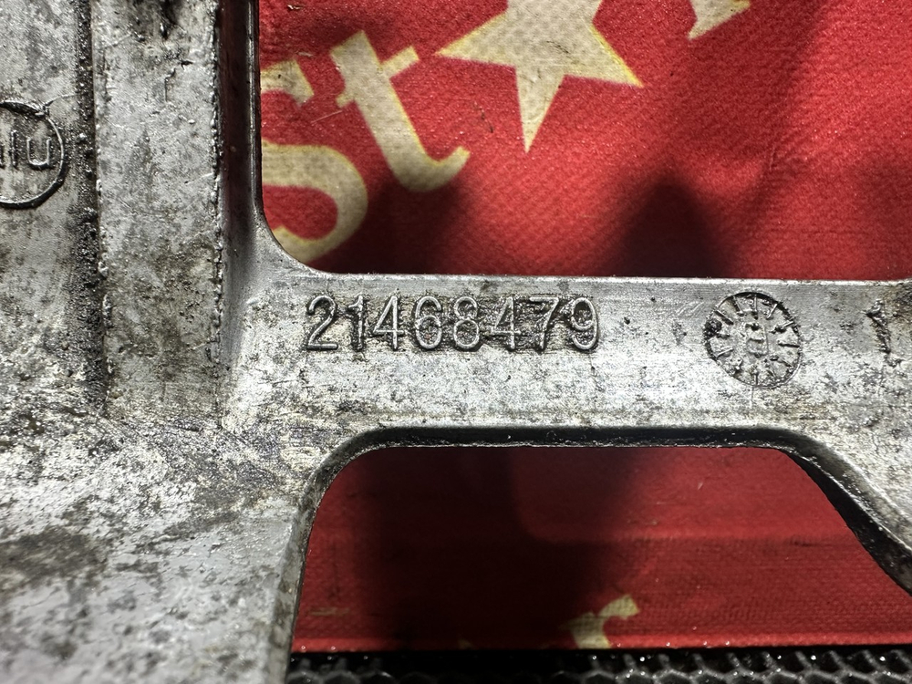 Кронштейн бачка ГУРа