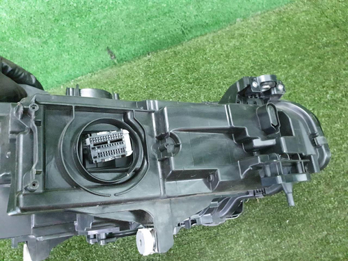 Фара левая BMW 8er G14 G15 G16 (2018-2022) Laser