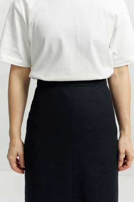 Юбка с разрезом из темно-синей шерсти