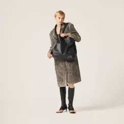 Кожаная сумка Miu Miu черный