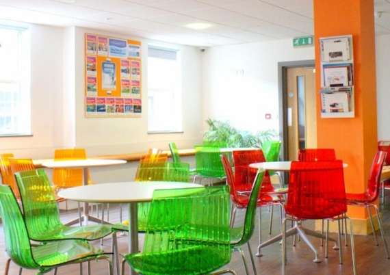 Стул X-Treme S прозрачный красный