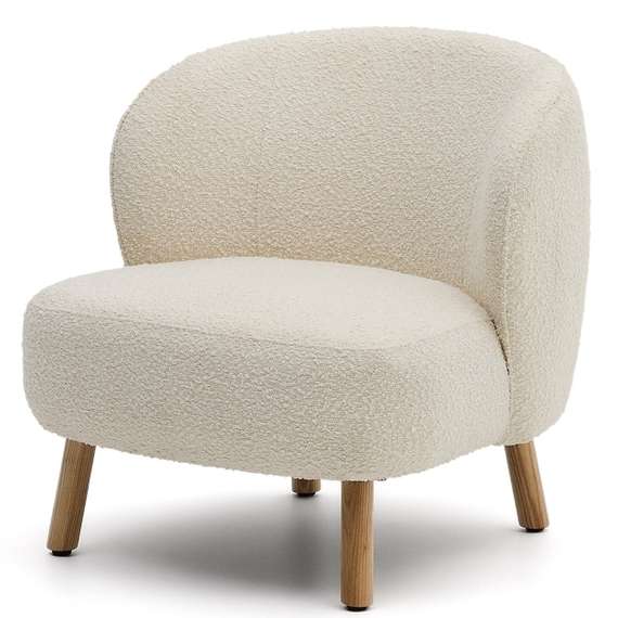 Кресло Ulit из белого букле с ножками из светлого бука