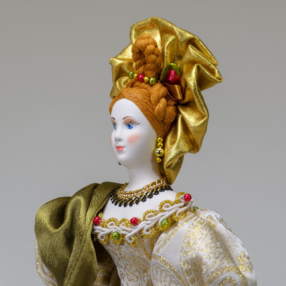 Сувенирная кукла в визитном платье с шарфом