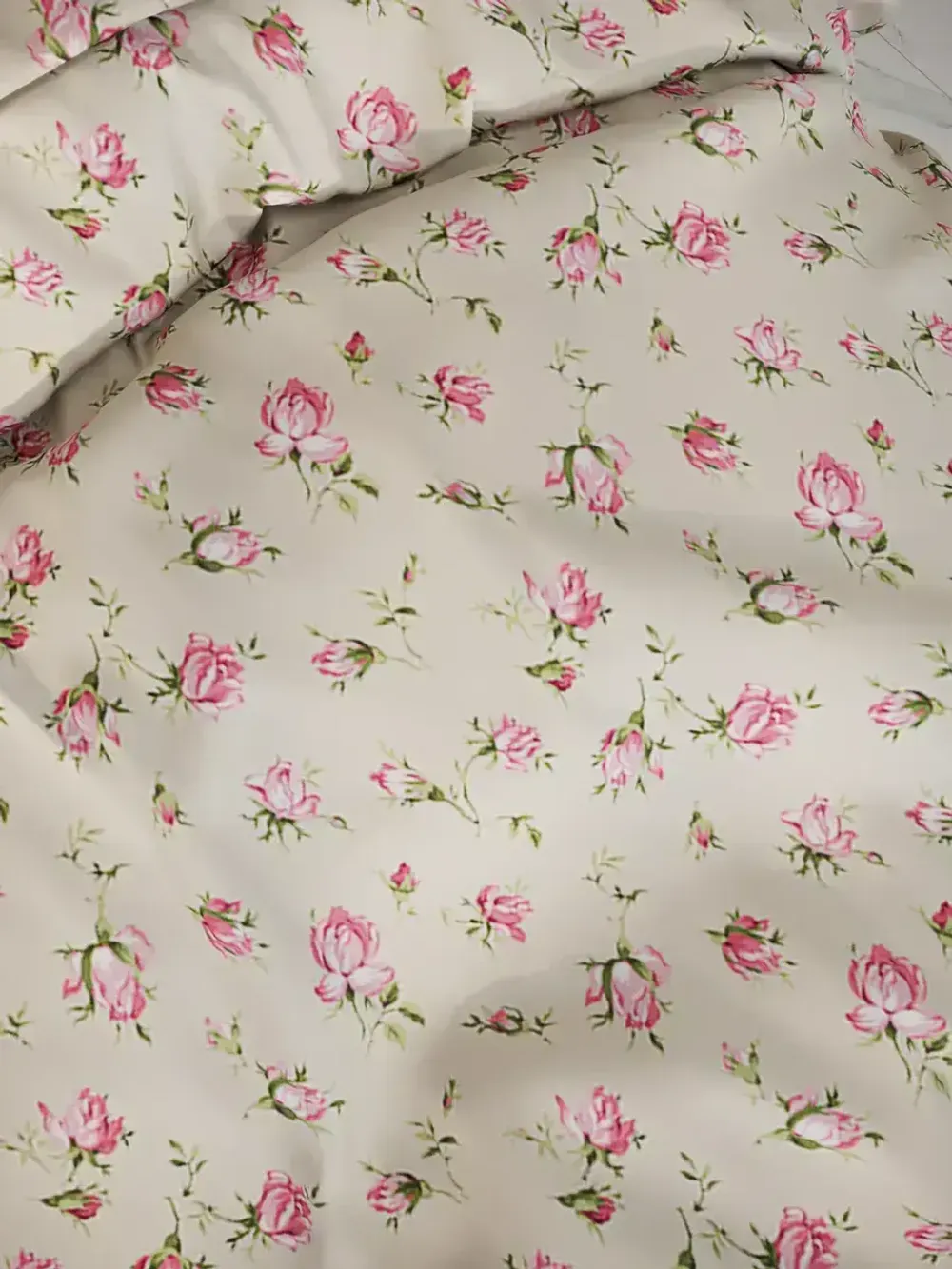 Декоративная наволочка с рюшами, оборками "Розовые бутоны на бежевом" 50х70 см, 1 шт, без молнии