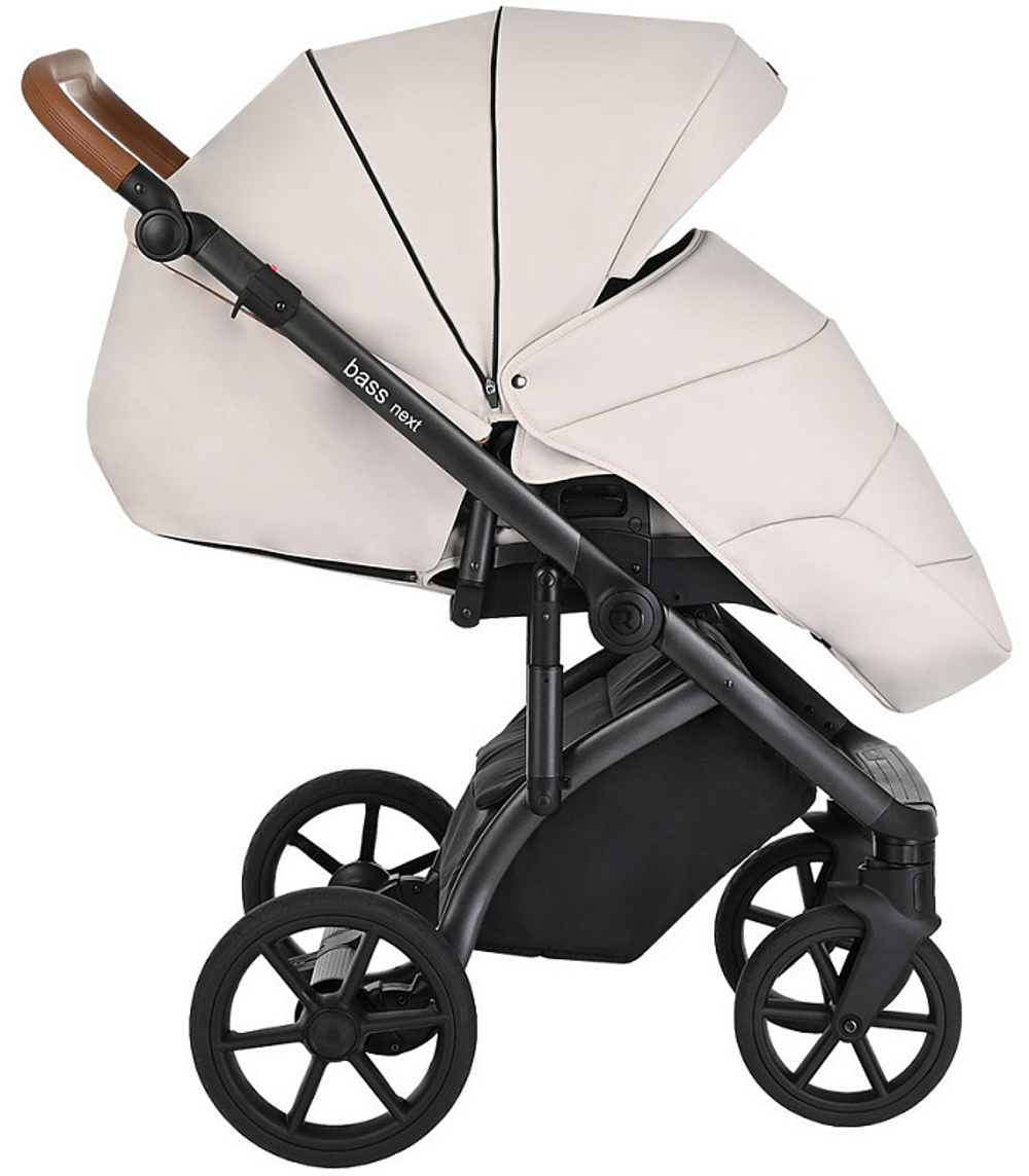 Детская коляска Roan Bass Next Кожа 3 в 1 с автокреслом Avionaut Silver Black RN084/1 Кожа Island Stone /Black
