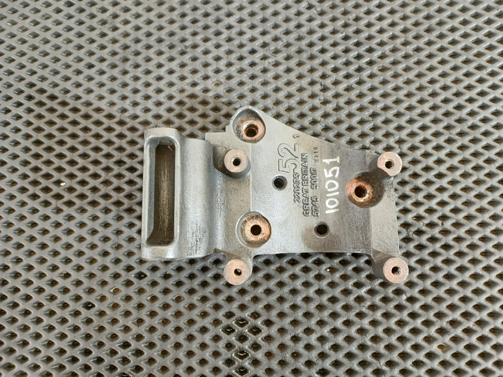 Кронштейн генератора