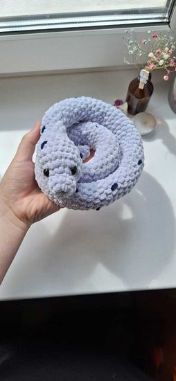 Вязаная игрушка ручной работы "Змея"