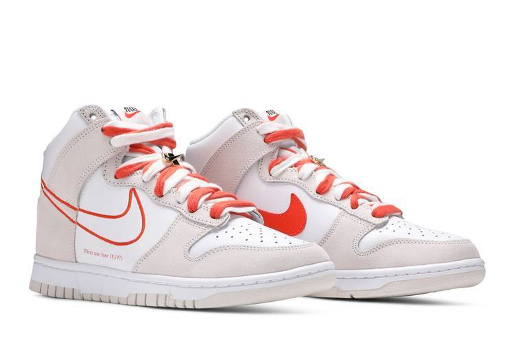 Кроссовки Nike Dunk "First Use" (Женская размерная сетка)