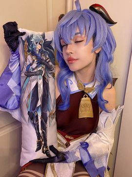 Мини дакимакура Дотторе Геншин Импакт арт. M1322, 60х20 см