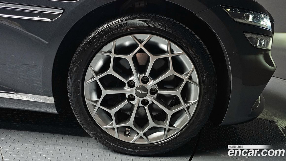 Genesis G80 (RG3) Бензин 2.5 Turbo AWD (05.2020)