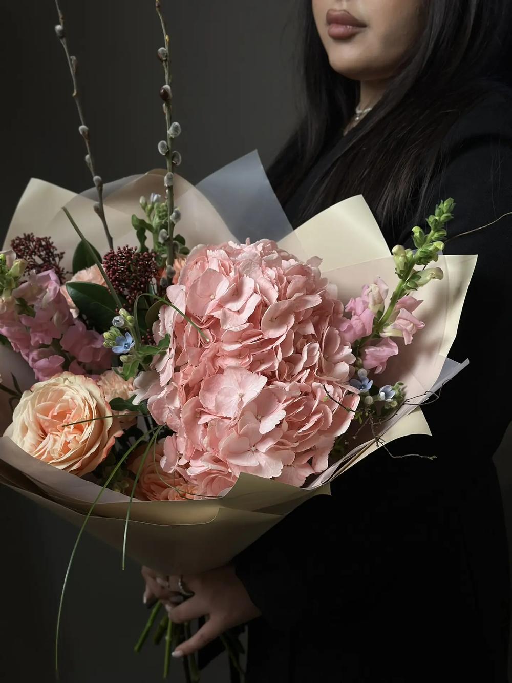 Сборный букет «Розовый шлейф»