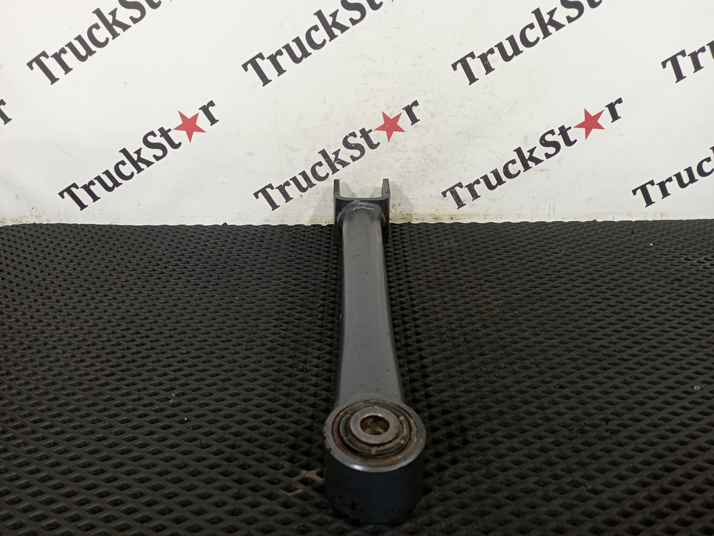 Стойка заднего стабилизатора 2018г