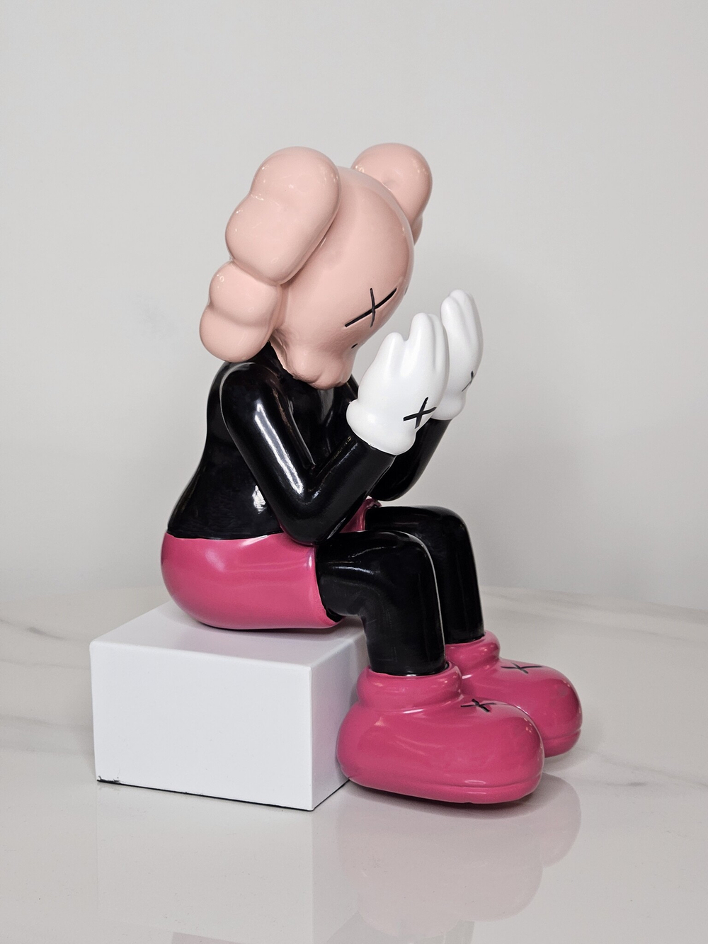 Фигурка Kaws Hypebeast