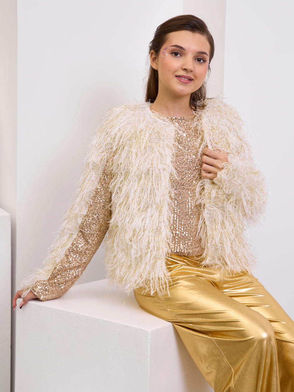 Костюм тройка брючный праздничный с пайетками для девочки золото бежевый