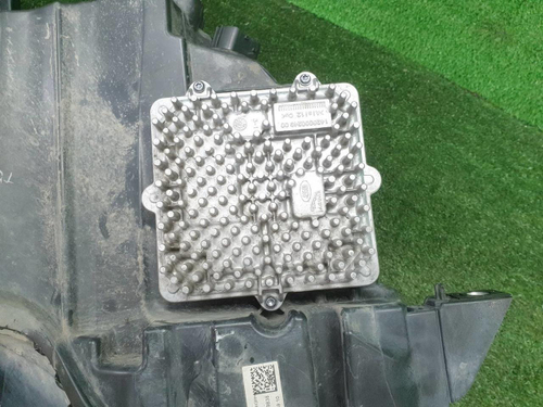 Фара левая Range Rover Vogue 4 L405 (17-22) Pixel