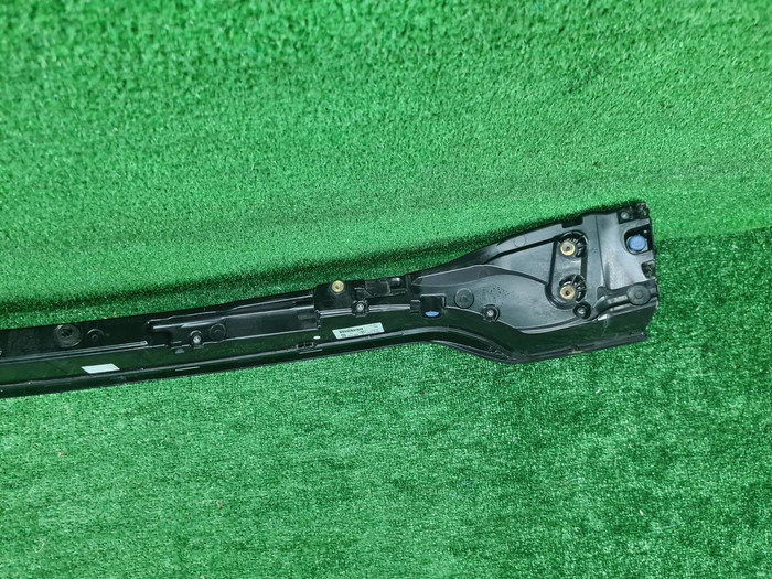 Фонарь крышки багажника Porsche Macan 95b (2018-2021)