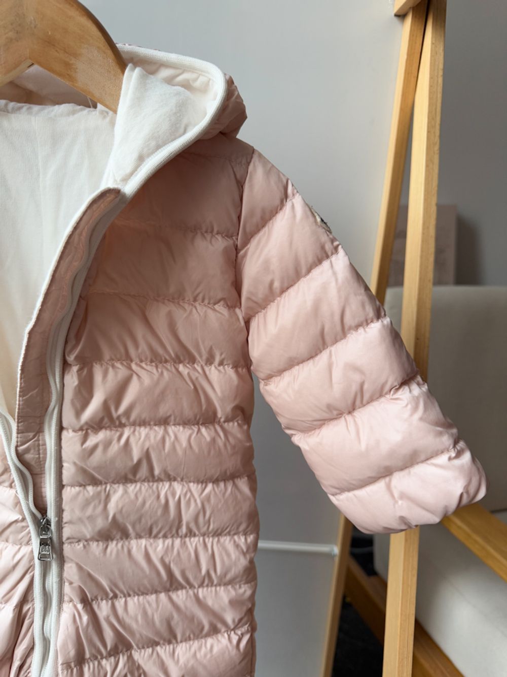 Пуховый комбинезон Moncler, 68