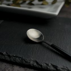 Ложка чайная 13,1 см матовая серый цвет черная ручка PVD   [12]