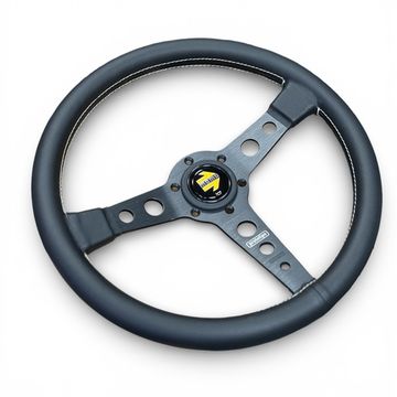 Спортивный руль Momo Prototipo style кожа