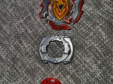 Волчок и лаунчер Z Achilles 11 Xtend B105 Takara Tomy