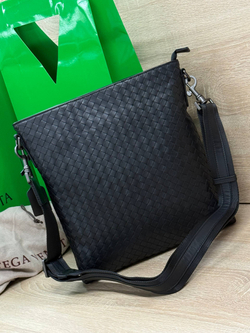 Сумка-мессенджер Bottega Veneta