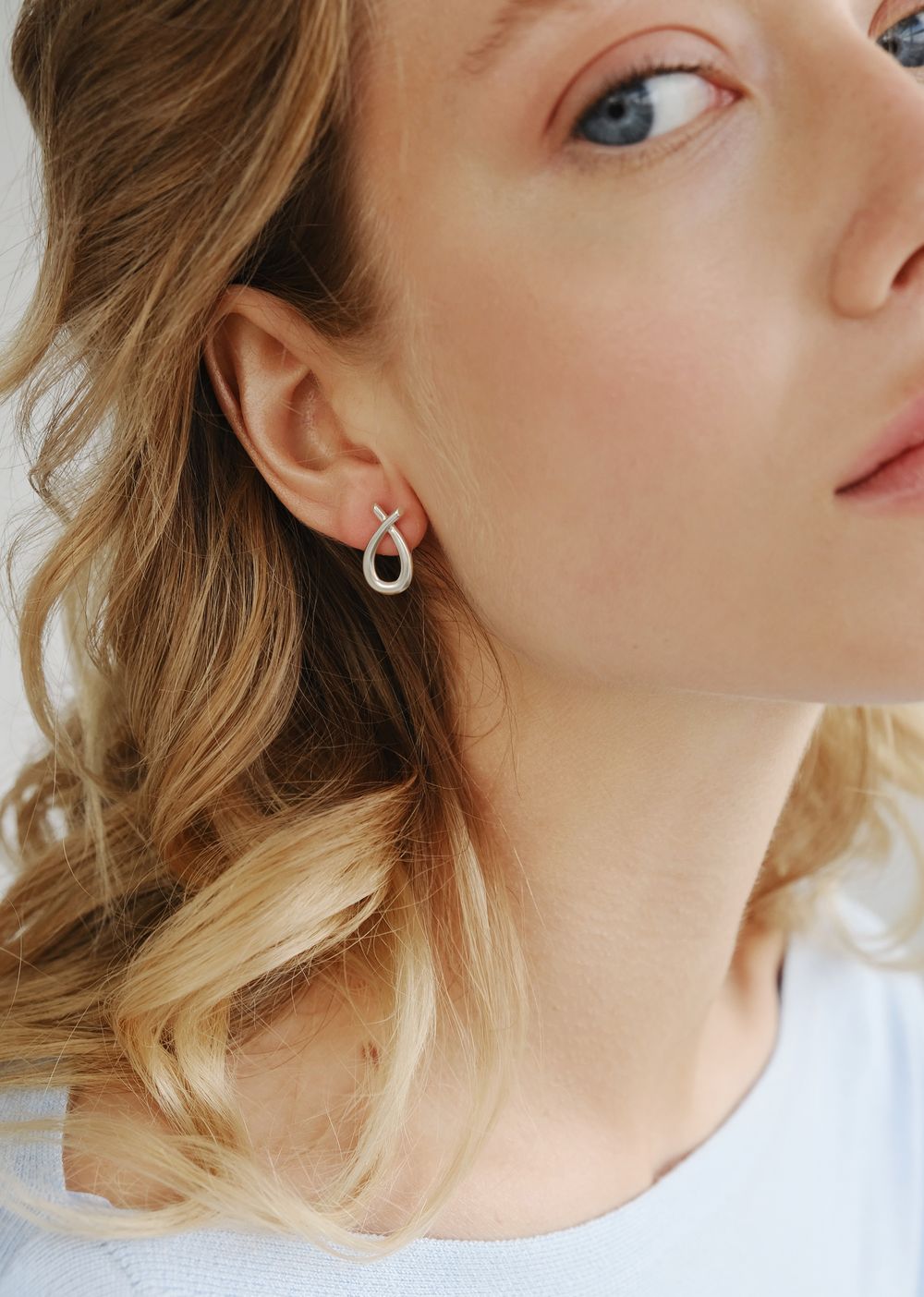 Серьги Tiny Loop