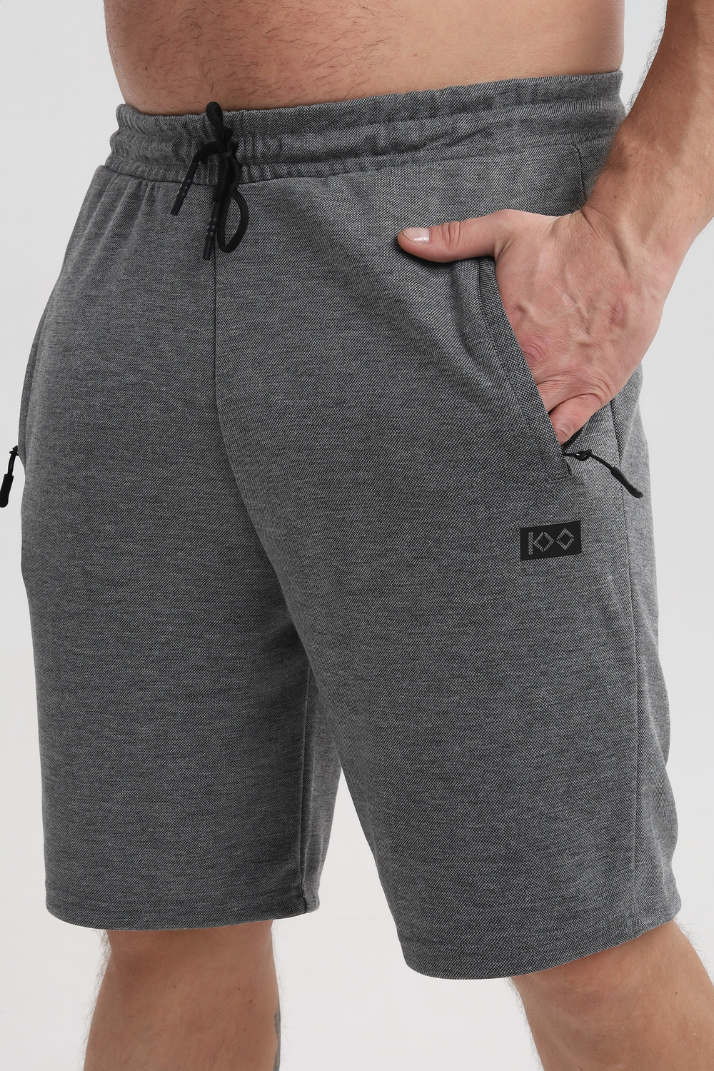 16 Шорты мужские