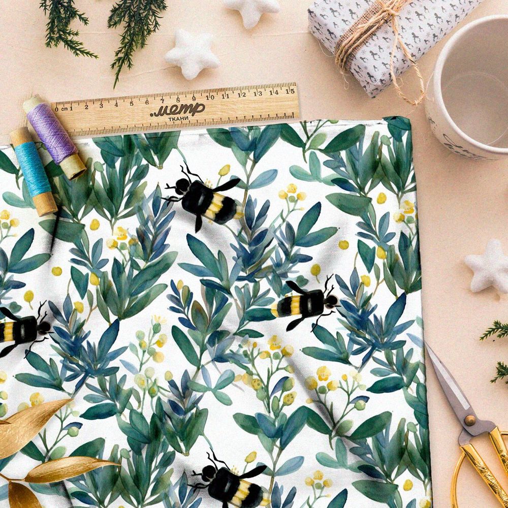 Ткань премиум сатин насекомые в зеленых веточках