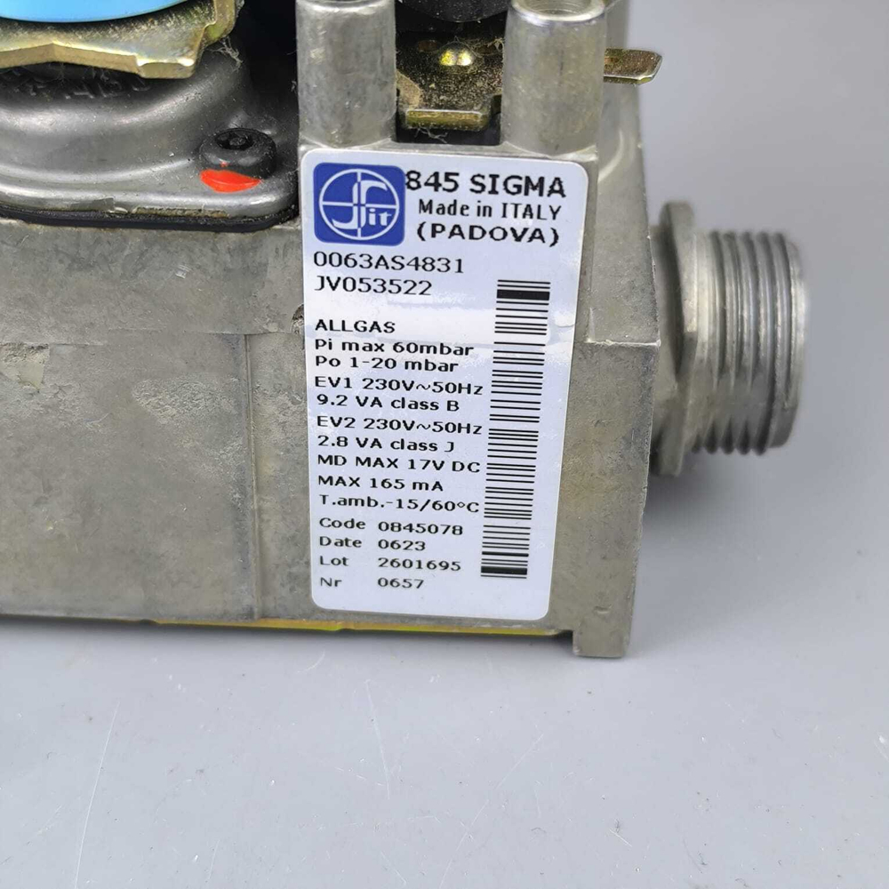 Б/У Газовый клапан для котлов Vaillant арт. 0020122908