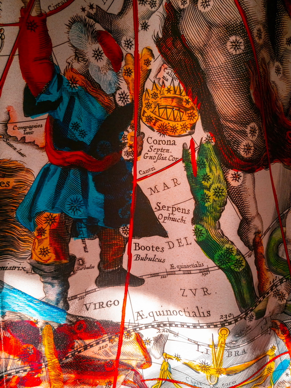 Комплект из двух штор "Яркие созвездия", по мотивам иллюстраций из Небесного атласа Андреаса Целлариуса «Гармония Макрокосмоса»