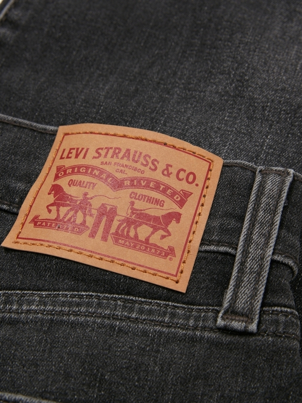 Женские джинсы бойфренды с завышенной талией Levi's High Rise Boyfriend 85873-0013