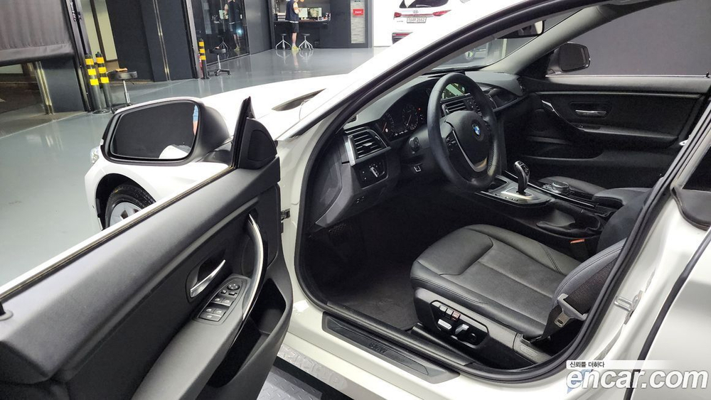BMW 4 Series (F32) 420i Gran Coupe Special Editions (10.2019)