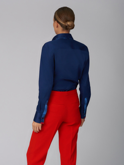 Рубашка приталенная с красной отделкой