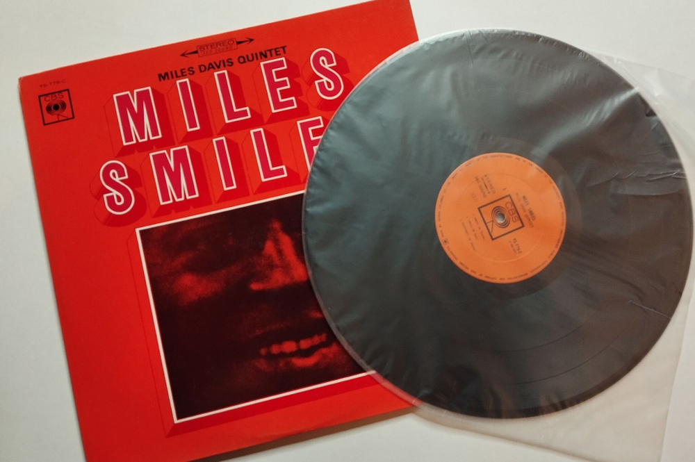 Винтажная виниловая пластинка LP Miles Davis Quintet Miles Smiles (Japan 1967) (No Obi)