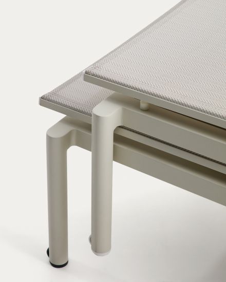 Шезлонг Lesina из серо-коричневого алюминия и текстиля цвета экрю