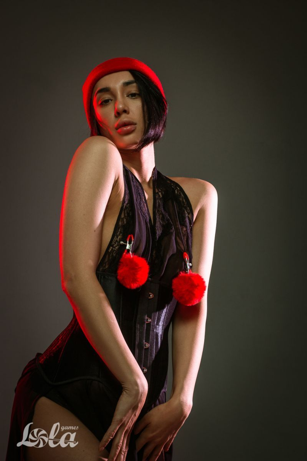 Зажимы на соски Lola Games Angelic с красными меховыми шариками