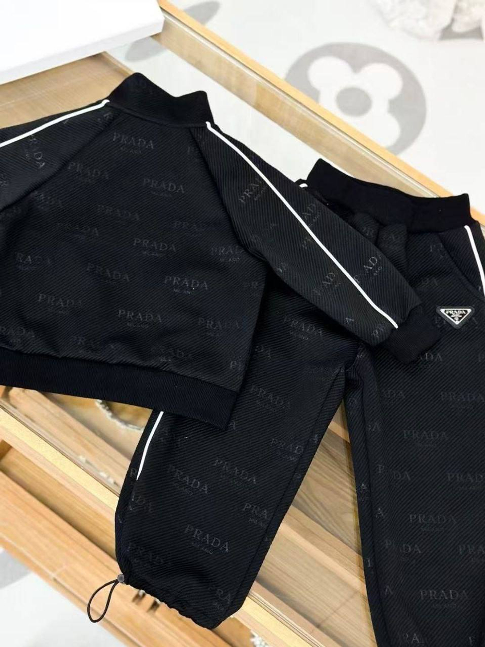 Детский спортивный костюм Prada