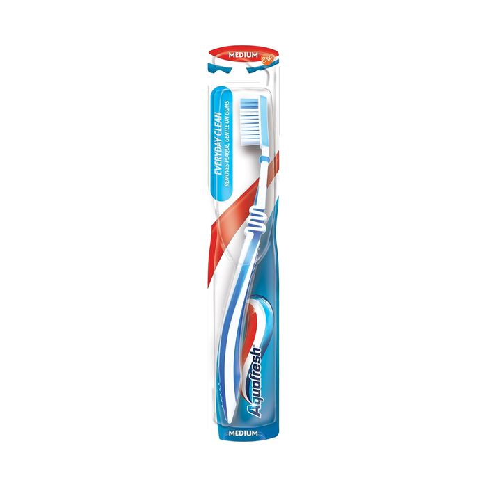 Aquafresh Everyday Clean Зубная щетка  средней жесткости