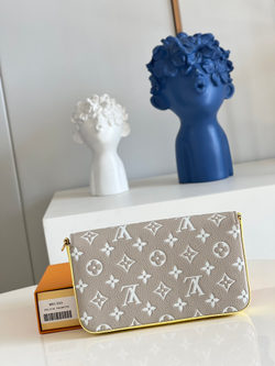 Louis Vuitton Felicie Pochette